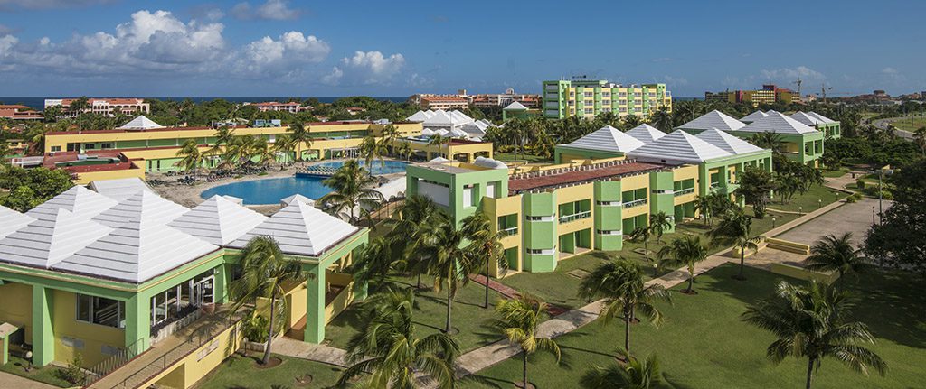 The best beaches in Varadero are at the foot of the Allegro Palma Real Hotel, your destination for trips to Cuba